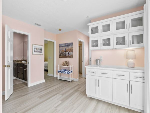 Anna Maria Island Beachfront Cottage Rental - Holmes Beach Gulf Front Vacation Home