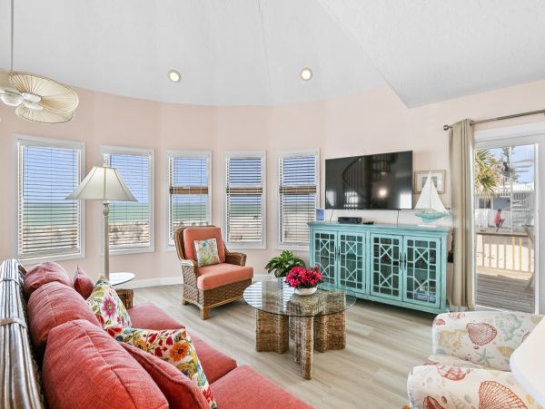 Anna Maria Island Beachfront Cottage Rental - Holmes Beach Gulf Front Vacation Home
