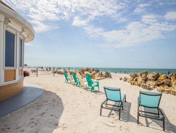 Anna Maria Island Beachfront Cottage Rental - Holmes Beach Gulf Front Vacation Home