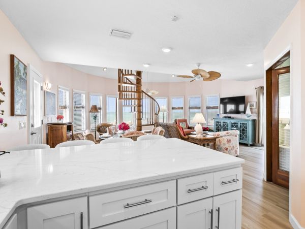 Anna Maria Island Beachfront Cottage Rental - Holmes Beach Gulf Front Vacation Home