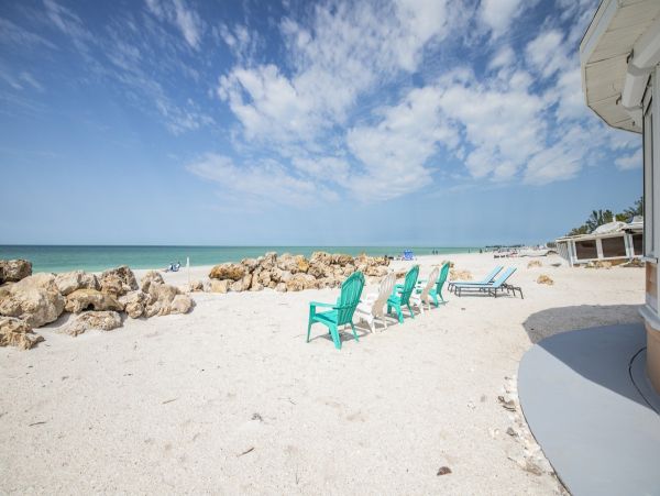 Anna Maria Island Beachfront Cottage Rental - Holmes Beach Gulf Front Vacation Home