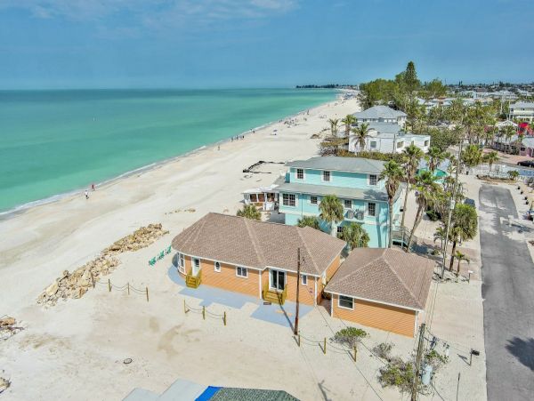 Anna Maria Island Beachfront Cottage Rental - Holmes Beach Gulf Front Vacation Home