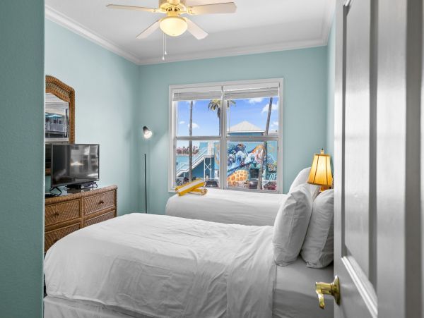 Luxury Anna Maria Beachfront Condo - Sleeps 8 - Gulf Views