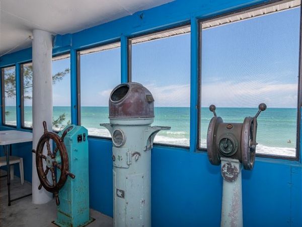Three Bedroom Anna Maria Island Beach House- On the sand