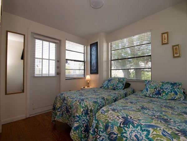 Three Bedroom Anna Maria Island Beach House- On the sand