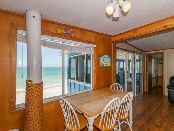 Three Bedroom Anna Maria Island Beach House- On the sand