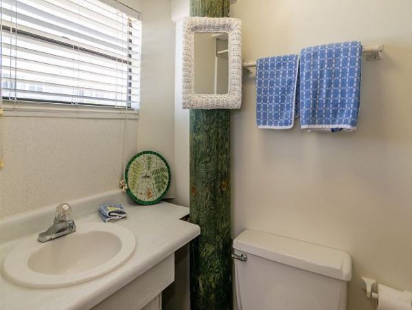 Three Bedroom Anna Maria Island Beach House- On the sand