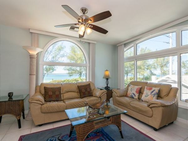 Excellent Rental with 4 Bedrooms Anna Maria Island