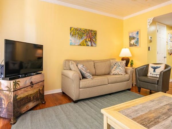 Holmes Beach 2 Bedroom Rental Stroll onto Beaches