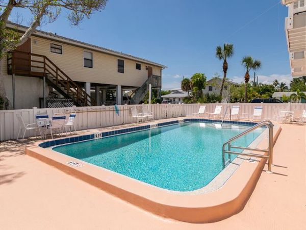 Value Rental 2 Bedrooms On Holmes Beach