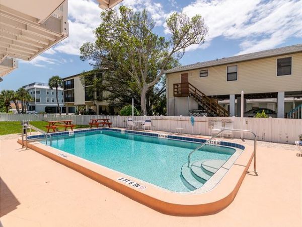 Value Rental 2 Bedrooms On Holmes Beach