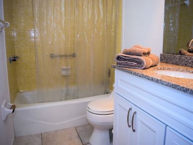 Great Value Anna Maria Two Bedroom Vacation Rental Sleeps 4