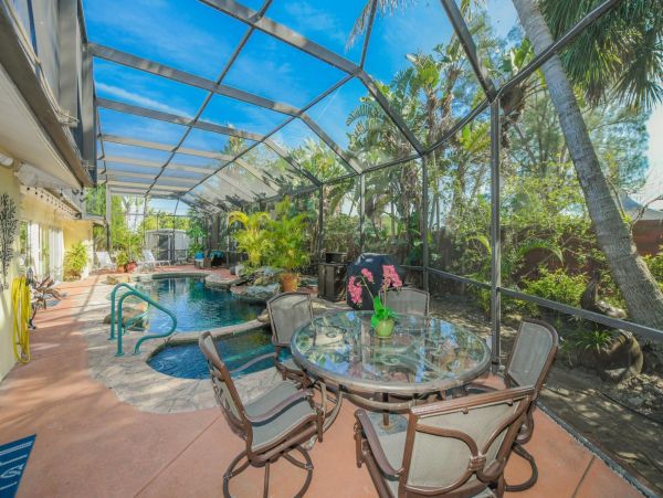 True Island Beauty Anna Maria Vacation Pool Home 3 Bedrooms