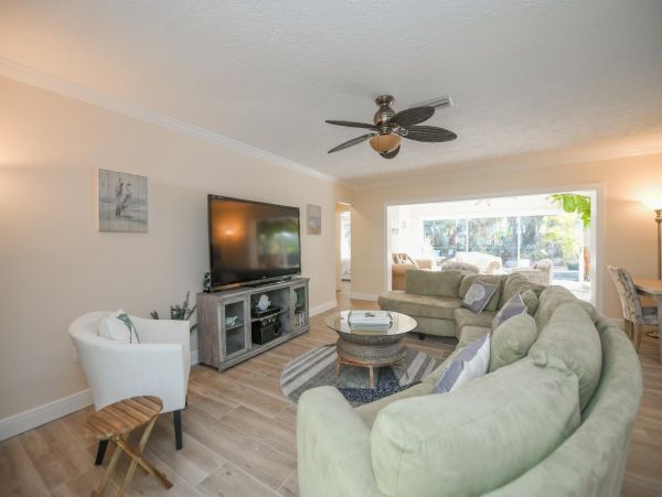 True Island Beauty Anna Maria Vacation Pool Home 3 Bedrooms