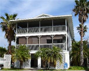 Outside view of Anna Maria property