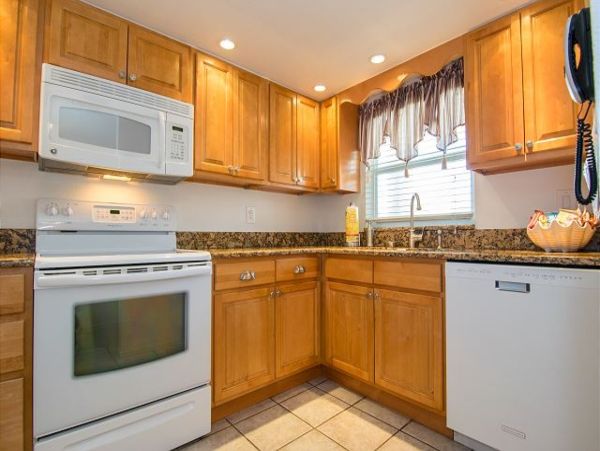 Beachfront Value Two Bedroom Condo Sleeps 6 Guests