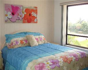 STROLL TO BEACH FROM THIS 2 BEDROOM TOWNHOME STROLL TO BEACH FROM THIS 2 BEDROOM TOWNHOME