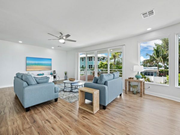 Stunning Beachfront Retreat with Gorgeous Gulf Views and Pool Access