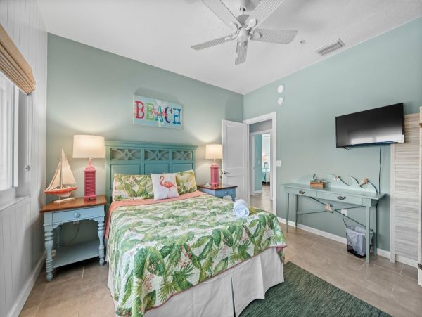 Gulf Front Holmes Beach Vacation Rental 3 Bedroom Condo