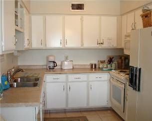 1 bedroom Condo close to Beach Access 1 bedroom Condo close to Beach Access