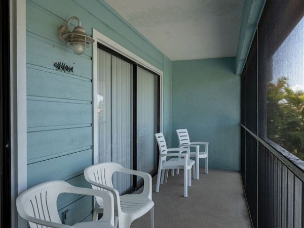 Bradenton Beach Two Bedroom Condo Rental Full Bay Views