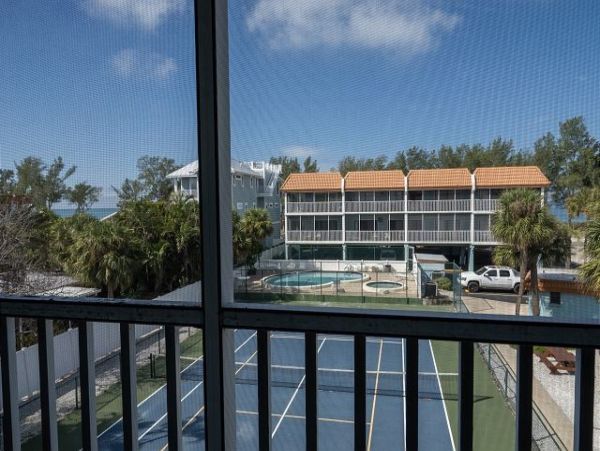 Bradenton Beach Two Bedroom Condo Rental Full Bay Views