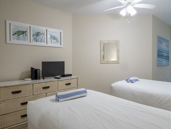 Bradenton Beach Two Bedroom Condo Rental Full Bay Views