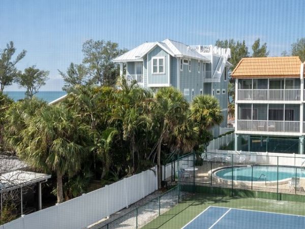 Bradenton Beach Two Bedroom Condo Rental Full Bay Views