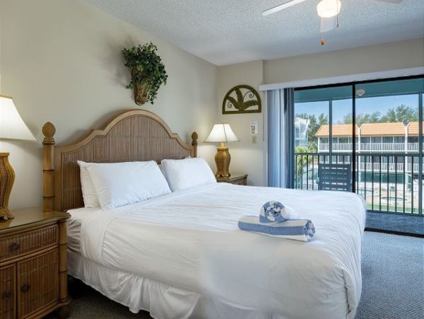 Bradenton Beach Two Bedroom Condo Rental Full Bay Views