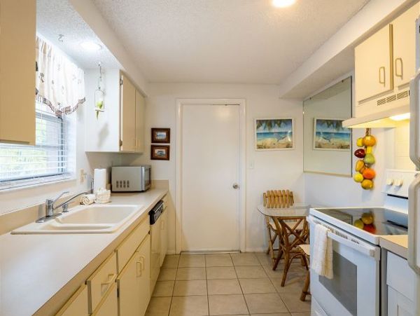 Anna Maria Rental Home Sleeps 10 Short Walk to Beach