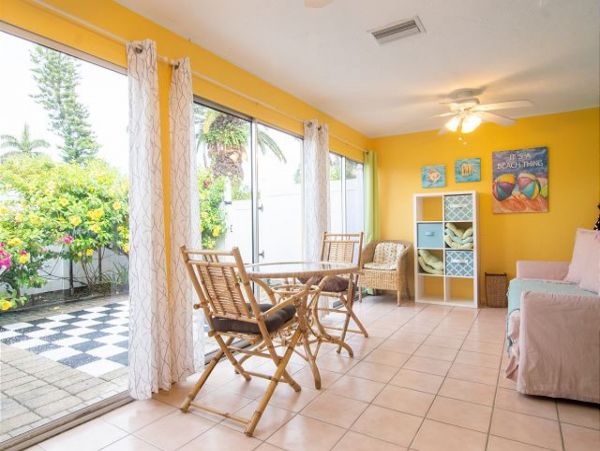 Anna Maria Rental Home Sleeps 10 Short Walk to Beach