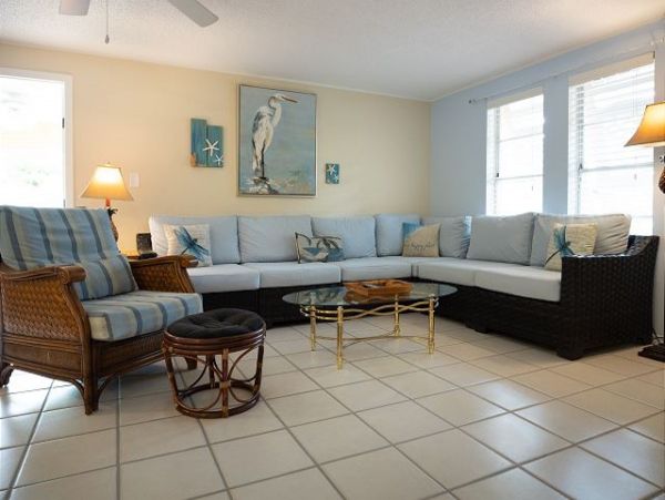 Anna Maria Rental Home Sleeps 10 Short Walk to Beach