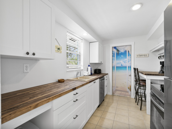 Holmes Beach Great Value 2 Bedroom Duplex