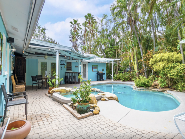 Holmes Beach Great Value 2 Bedroom Duplex