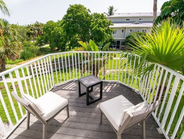 Holmes Beach Two Bedroom, Two Bath Value Priced Condo