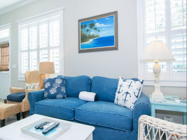 Two Bedroom Vacation Rental Bradenton Beach- 60 yards Beach