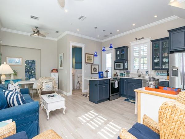 Two Bedroom Vacation Rental Bradenton Beach- 60 yards Beach