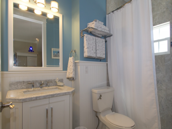 Two Bedroom Vacation Rental Bradenton Beach- 60 yards Beach