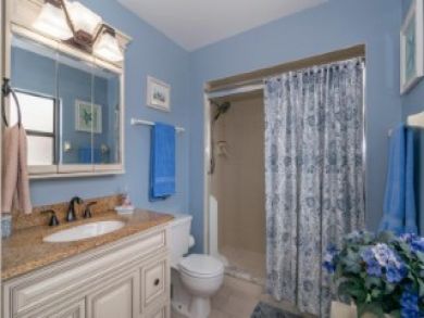 Anna Maria Value Vacation Condo Sleeps 6 with Communal Pool