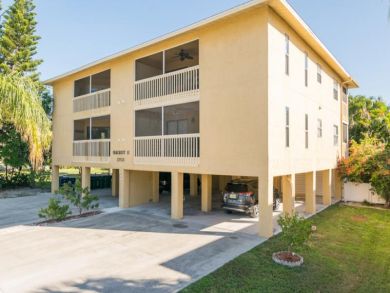 Anna Maria Value Vacation Condo Sleeps 6 with Communal Pool