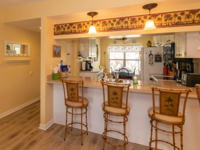 Anna Maria Value Vacation Condo Sleeps 6 with Communal Pool