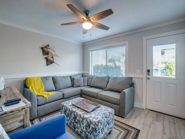 Anna Maria Renovated 2-Bedroom Condo Steps from the Gulf