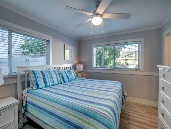 Anna Maria Renovated 2-Bedroom Condo Steps from the Gulf