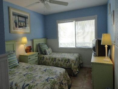 Two Bedroom Anna Maria Condo - Close to Beach. Value Rates