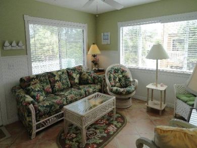 Two Bedroom Anna Maria Condo - Close to Beach. Value Rates
