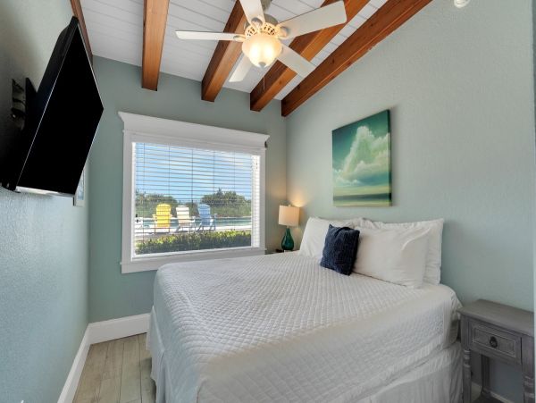 4 Bedroom Beachfront Luxury Vacation Villa Anna Maria Island