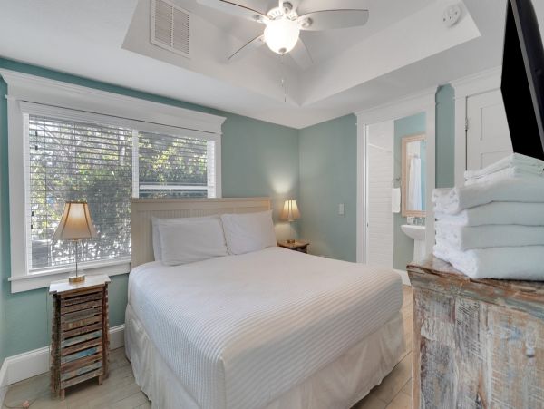 4 Bedroom Beachfront Luxury Vacation Villa Anna Maria Island