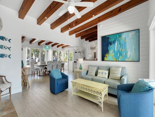 4 Bedroom Beachfront Luxury Vacation Villa Anna Maria Island