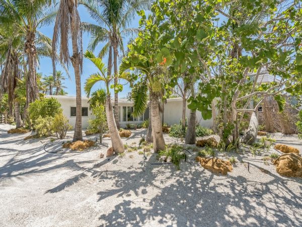 4 Bedroom Beachfront Luxury Vacation Villa Anna Maria Island