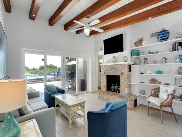 4 Bedroom Beachfront Luxury Vacation Villa Anna Maria Island